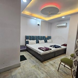 The Fazar Residency Near Hazrat Nizamuddin Dargah